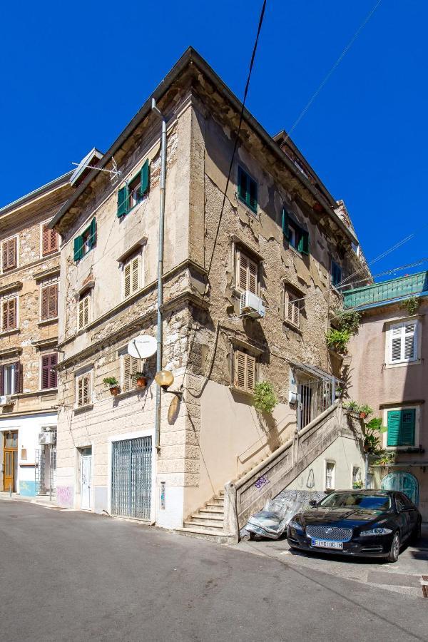 Grota Apartment In The Center 2 Rijeka Luaran gambar