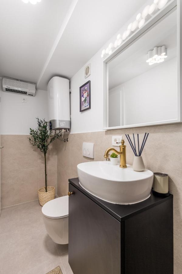 Grota Apartment In The Center 2 Rijeka Luaran gambar